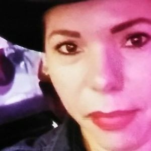 Meet your Posher, Tania